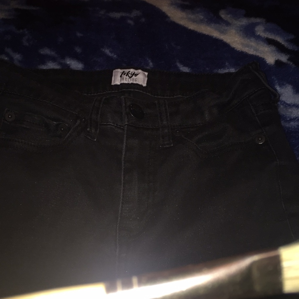 shiny black skinny jeans